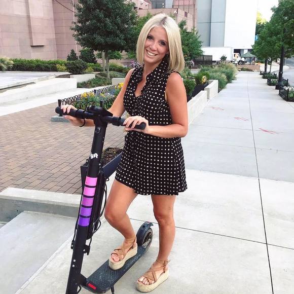 Meet your Posher, Hannah - Picture 1 of 1